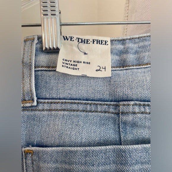 We the free CRVY High-Rise Vintage Straight Jeans Size 24 NWT - Picture 4 of 9